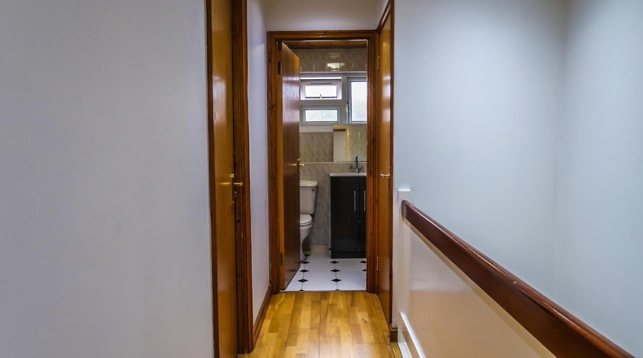 Cozy Double Room - Only Room Londen Buitenkant foto